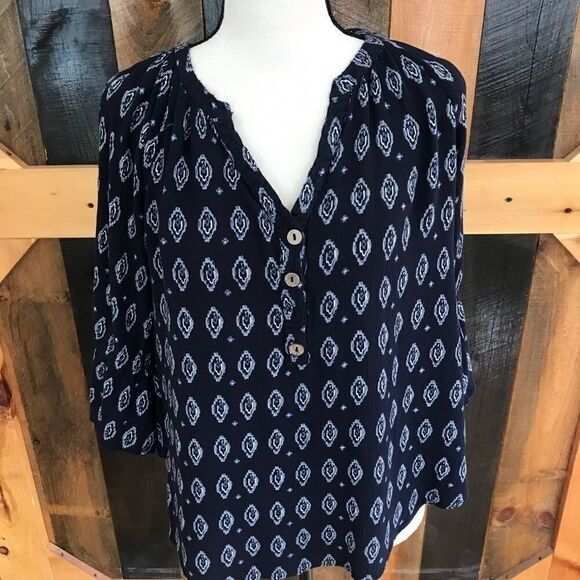 RAGA v neck button front top with bell sleeves - Picture 1 of 4